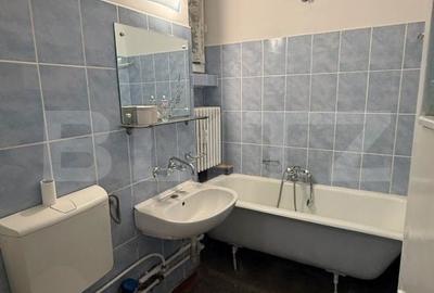 Apartament cu 3 camere decomandat în Roșu - 2