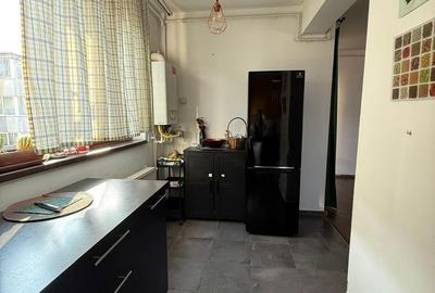 Apartament cu 3 camere decomandat în Central - 6