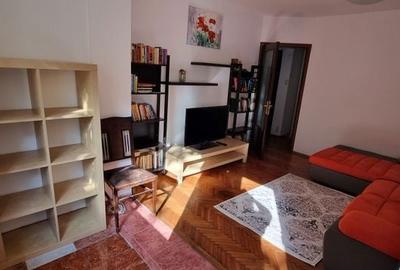 Apartament cu 2 camere decomandat în Berceni
