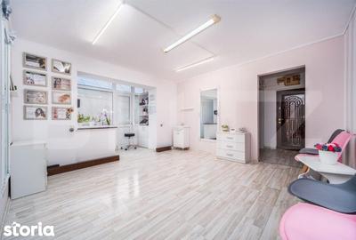 Spațiu comercial, de 72 mp, în Central - 1