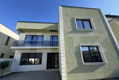 Casă cu 4 camere cu Teren 250 Mp în Central - 2