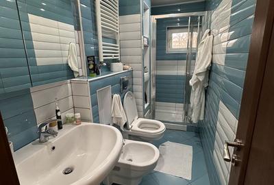 Apartament cu 3 camere în Central - 1