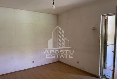 Casă cu 4 camere cu Teren 750 Mp în Ronaț