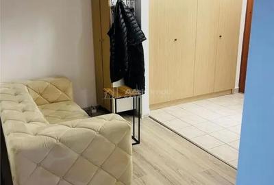 Apartament cu 3 camere decomandat în Fortuna