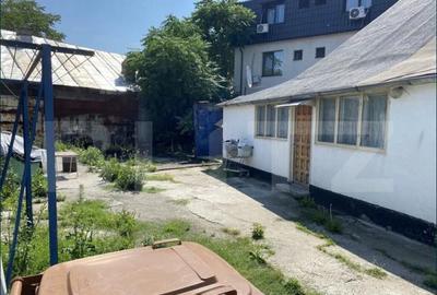 Teren de 215 mp, în Central - 1