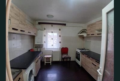 Apartament cu 2 camere semidecomandat în Central-Piață - 3