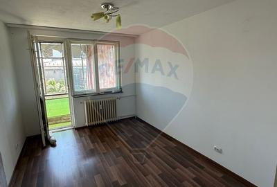 2 camere Calea Bucuresti, zona Stomatologie - 1