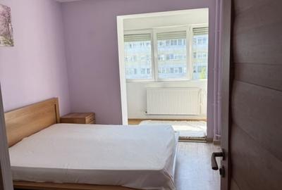 Apartament cu 3 camere semidecomandat, mobilat în Dristor - 4