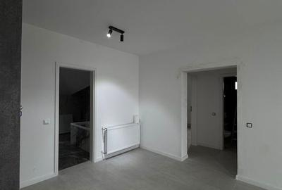 Apartament cu 3 camere decomandat în Central - 2