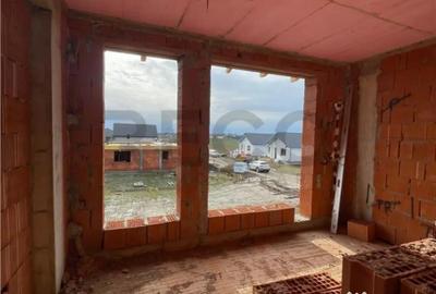 Apartament cu 2 camere decomandat în Sântandrei - 6