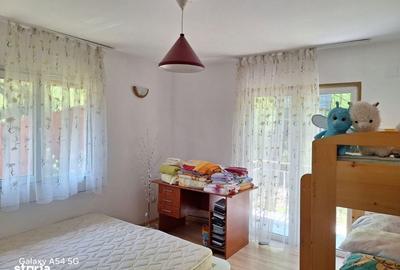Casă cu 4 camere în Central - 4