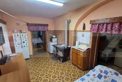 Casa de vanzare, cu 4 camere, 80 mp, satul Dorolea - 7