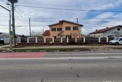 Casă cu 5 camere cu Teren 430 Mp în Șipotu - 1