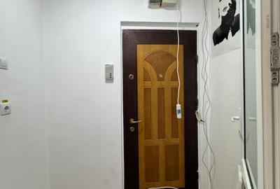Spatiu comercial compus din doua incaperi si o chicineta - 9