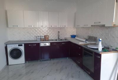 Casă cu 8 camere cu Teren 600 Mp în Ștefăneștii de Jos - 1