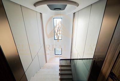 Casă individuală cu 4 camere cu Piscina în Primo - 13