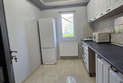 Apartament cu 2 camere semidecomandat în Micro 9 - 10
