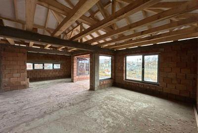 Casă cu 4 camere în Dumbrăvioara - 5