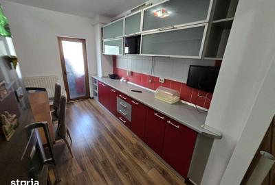 Apartament cu 3 camere decomandat în Trivale - 1