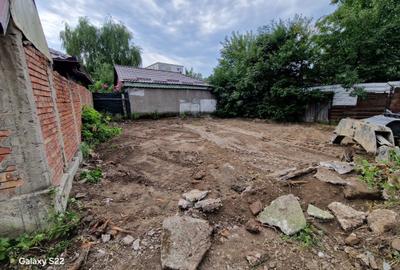 Teren de 197 mp, în Podul de Piatră - 3