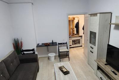 Apartament cu 2 camere decomandat în Calea București