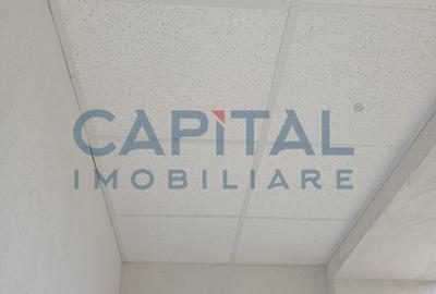 Apartament cu 3 camere decomandat în Est