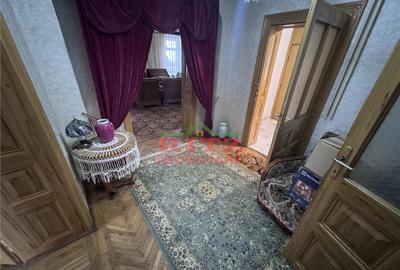 Casă cu 7 camere cu Teren 938 Mp în Orașul de Jos - 10