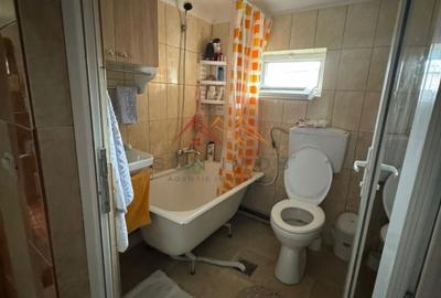 Casa solida 5 camere, teren 736mp, toate utilitatile, CT - 12
