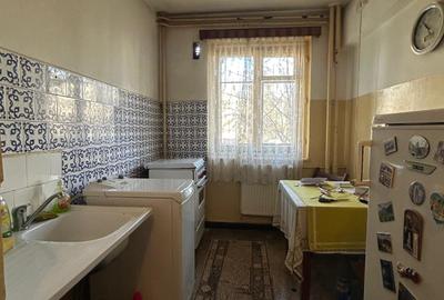 Apartament cu 3 camere semidecomandat în Drumul Taberei - 6