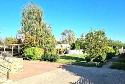 Casă cu 6 camere cu Teren 2297 Mp în Central - 1