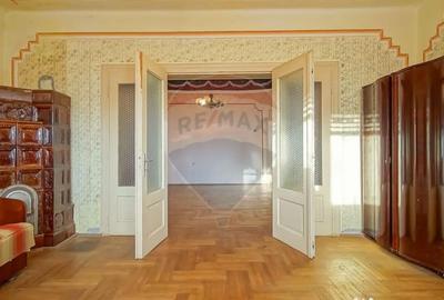 Casă cu 3 camere cu Teren 2134 Mp în Cincu - 18