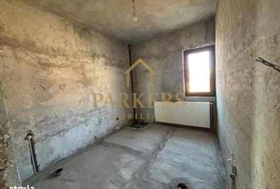 Casă cu 4 camere cu Teren 1700 Mp în Central - 2