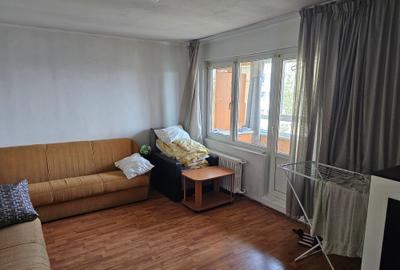 Titan Parc Policlinica - Burdujeni - 6/10 - decomandat, liber, 109900 € - 1