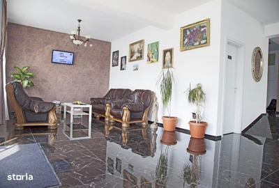 Spațiu comercial, de 770 mp, în Central