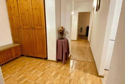 Apartament cu 3 camere decomandat în Ultracentral