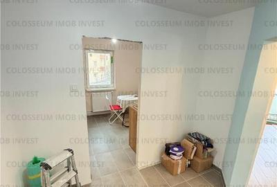 Apartament 2 camere, decomandat - zona Tractorul - 2