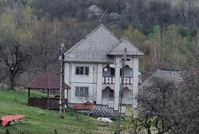 Casa si teren in Preluca Noua, Comuna Copalnic Manastur, Maramures - 1