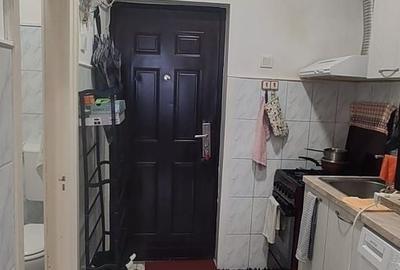 Garsonieră, mobilată în CET - 6