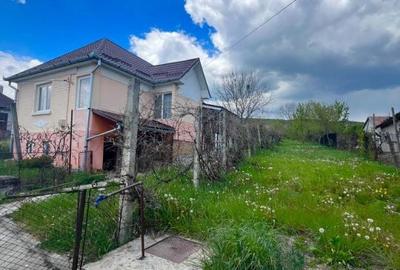 Casă cu 2 camere cu Teren 1281 Mp în Central - 7
