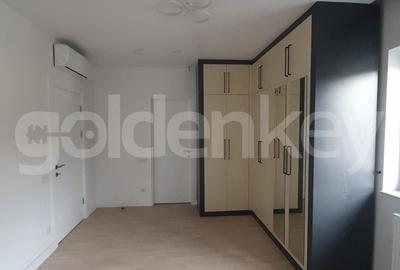 Casă cu 5 camere cu Canalizare în Pipera - 11