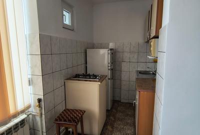Garsonieră decomandată, mobilată în Km 4 - 6