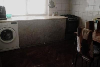 Casă cu 4 camere în Satu Nou - 8