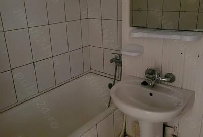 Apartament 2 camere, semidecomandat, zona Vest - 1