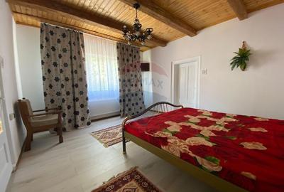 Casa / Vila cu 5 camere de vanzare - 2