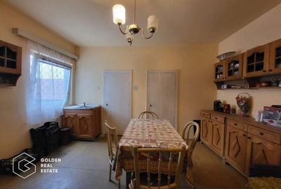 Casa cu 2 corpuri de cladire, oras Lipova - 2