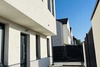 Casă cu 4 camere cu Teren 200 Mp în Odăi - 14