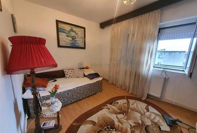 Apartament 2 camere conf 1 semidecomandat zona Brosteni - 3