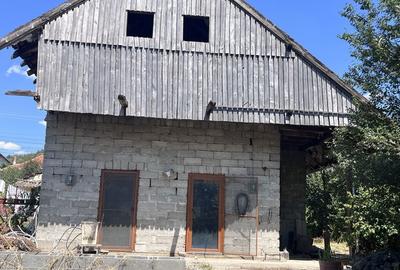 Casă cu 4 camere în Lipova - 1