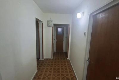 Apartament cu 4 camere decomandat în Republicii - 8