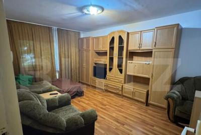 Apartament 3 camere de inchiriat, zona 13 Decembrie - 1